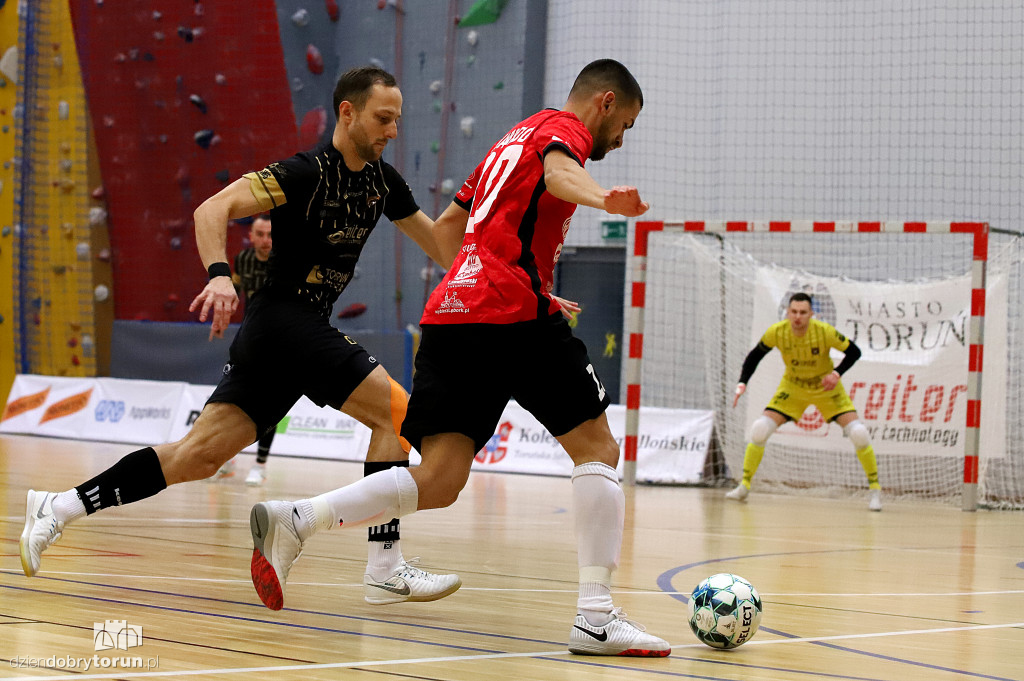 FC Reiter Toruń 2 : 1Lsss Team Lębork