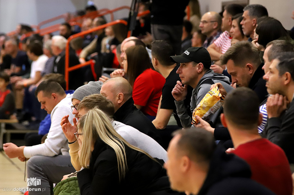 FC Reiter Toruń 2 : 1Lsss Team Lębork
