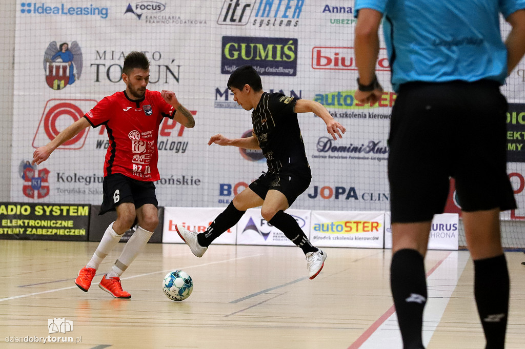 FC Reiter Toruń 2 : 1Lsss Team Lębork