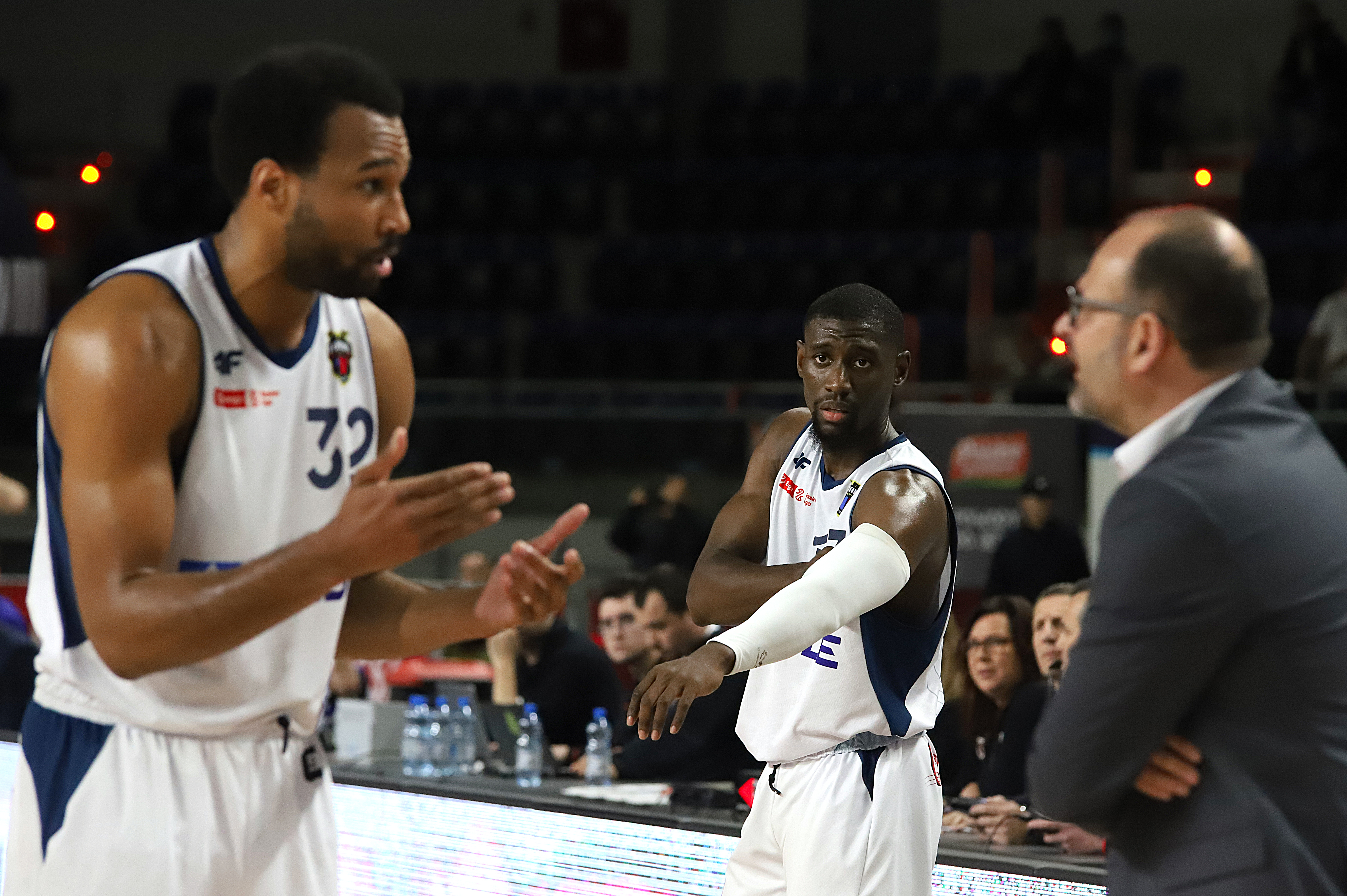 Twarde Pierniki Toruń 84:92 Anwil Włocławek