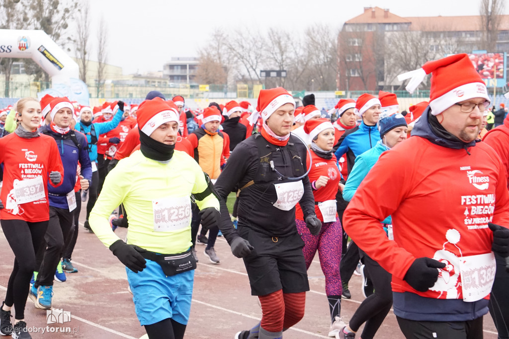 Toruń: festiwal biegowy świętych Mikołajów