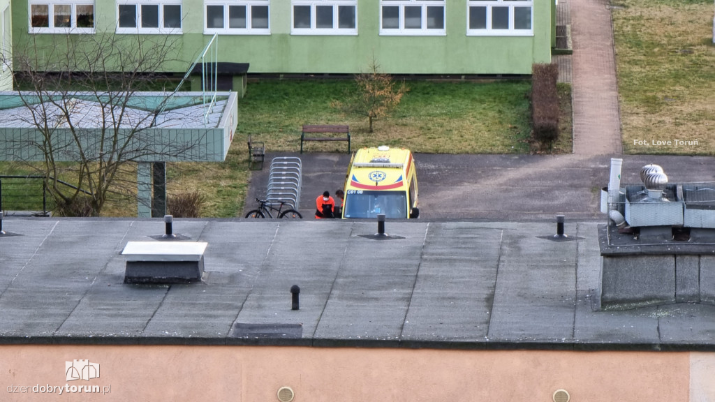 Toruń: interwencja strażaków w szkole podstawowej