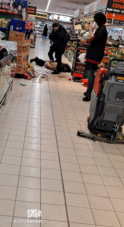 Agresor w Biedronce przy Łódzkiej