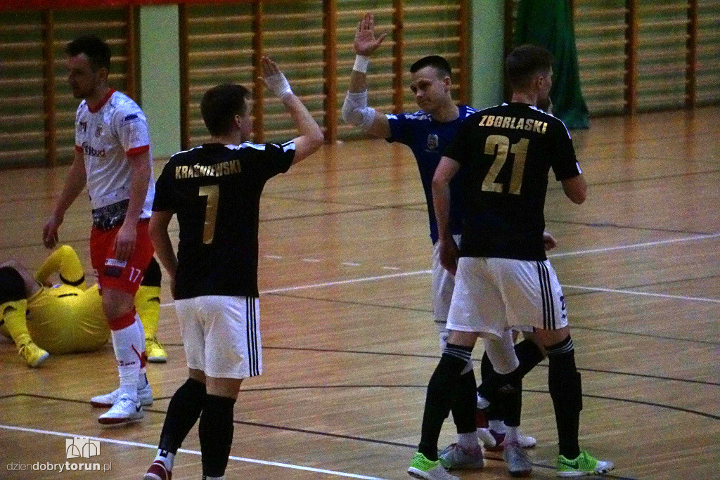 TAF Toruń - KS Gniezno 6:3