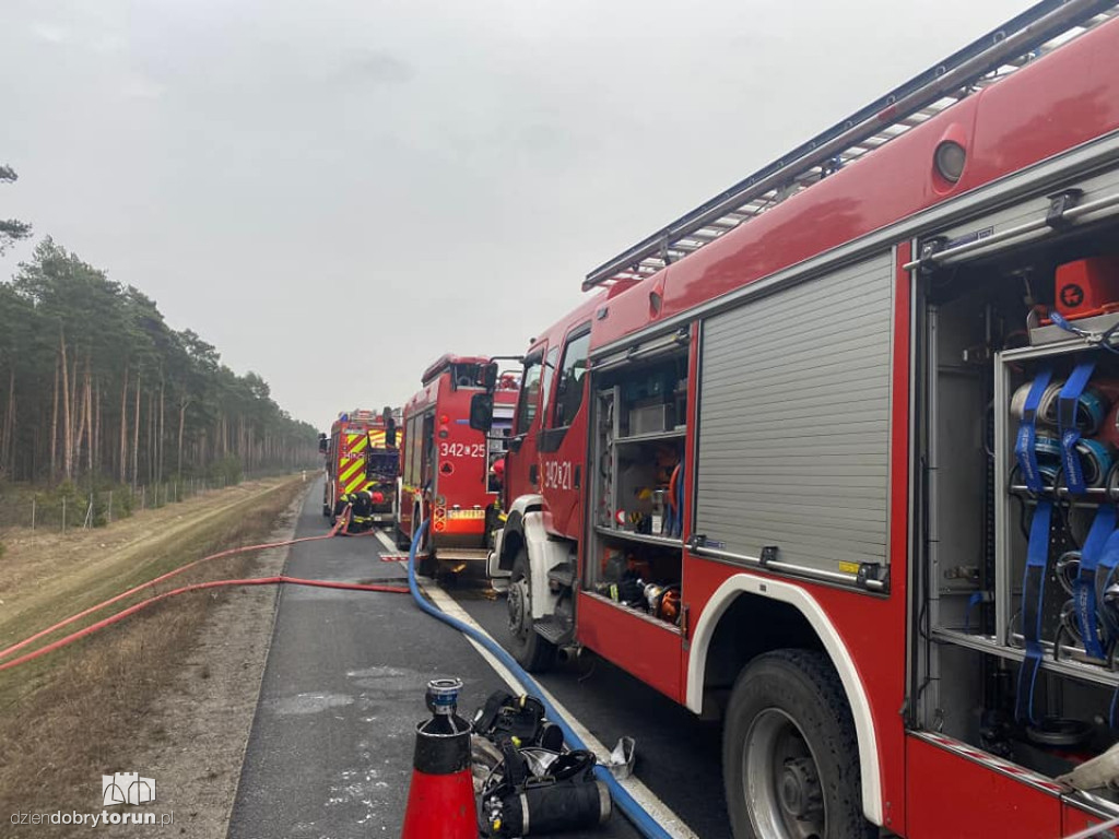 Pożar samochodu osobowego na S10