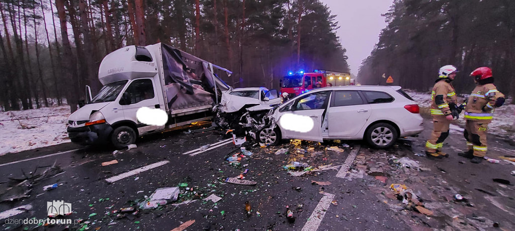 Karambol na DK 10 na wysokości Emilianowa