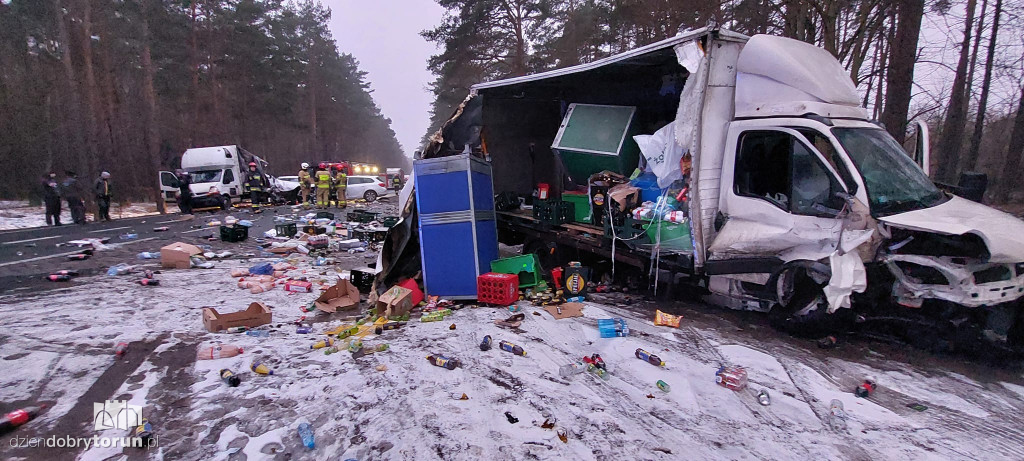 Karambol na DK 10 na wysokości Emilianowa