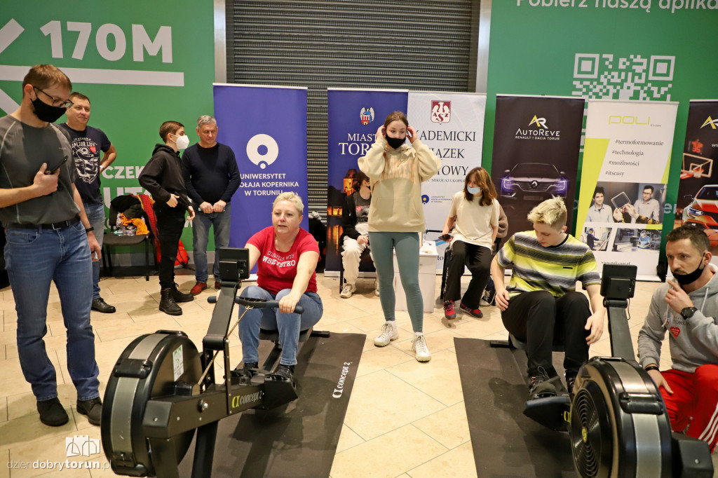 Wiosłowanie dla WOŚP w Atrium Copernicus