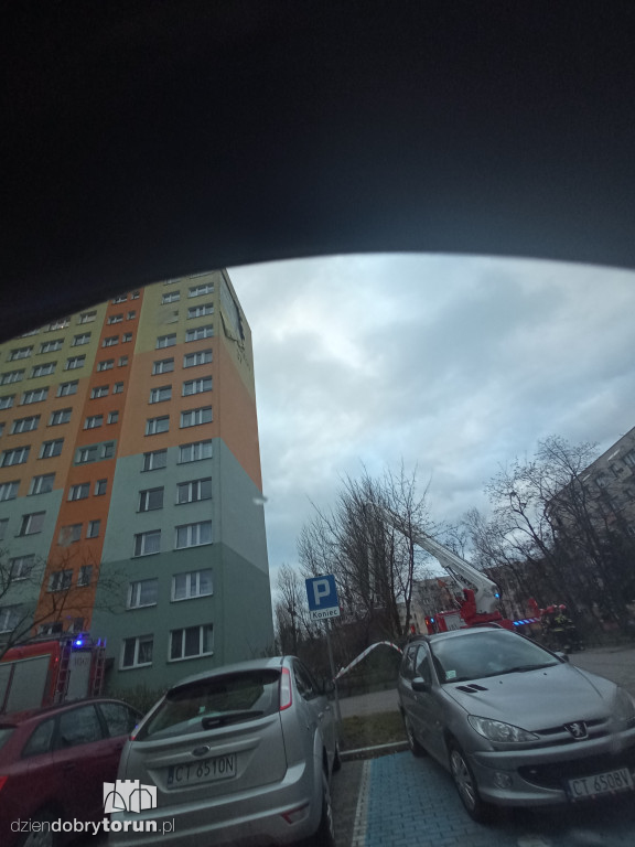 Toruń: zerwana izolacja przy ul. Łyskowskiego 37