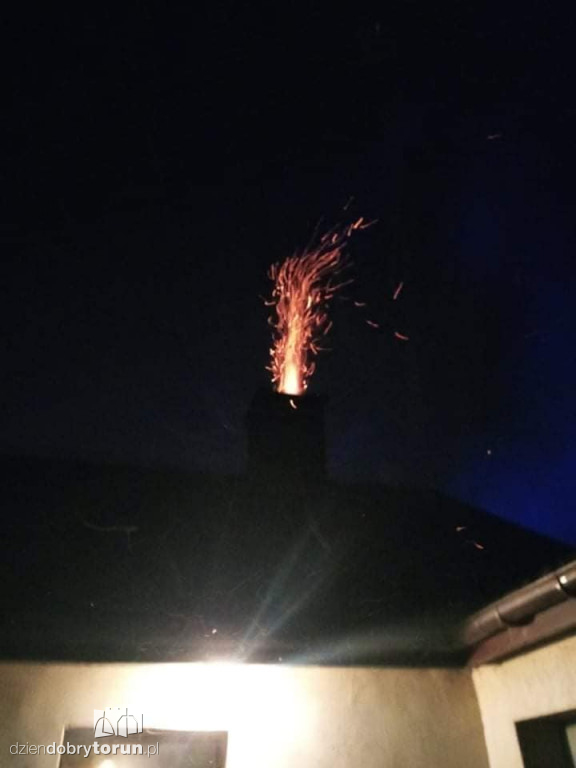 Obrowo k. Torunia: pożar sadzy w budynku