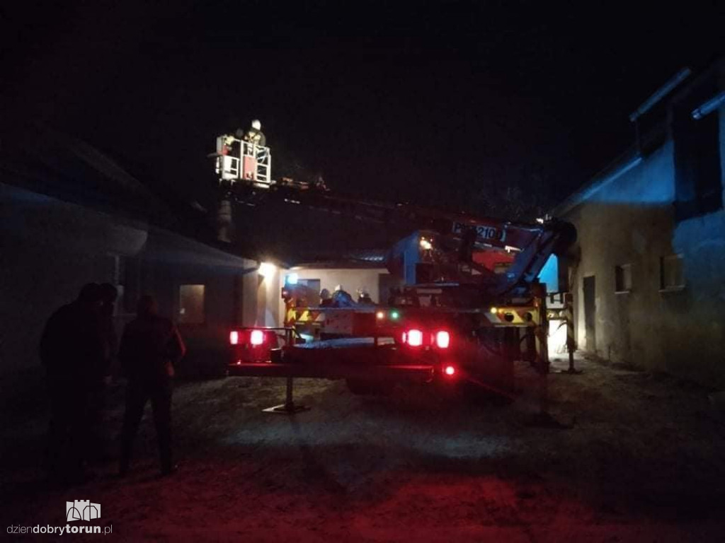 Obrowo k. Torunia: pożar sadzy w budynku
