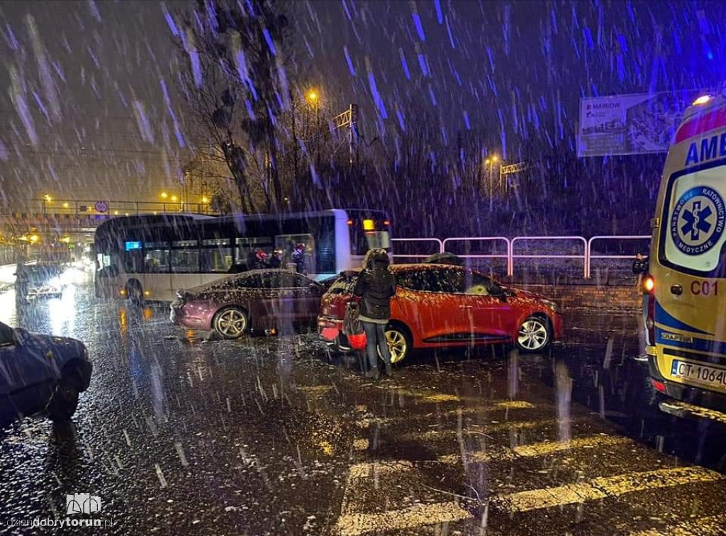 Toruń: wypadek przy placu Armii Krajowej