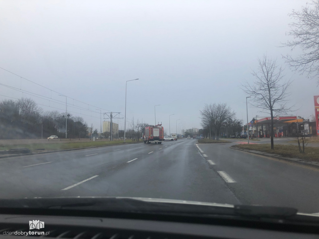 Toruń: poranna kolizja przy Szosie Lubickiej