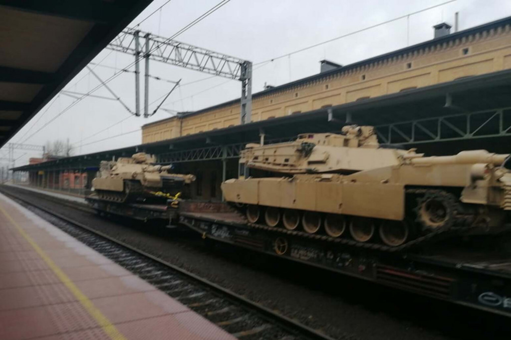 Transport czołgów przez Toruń