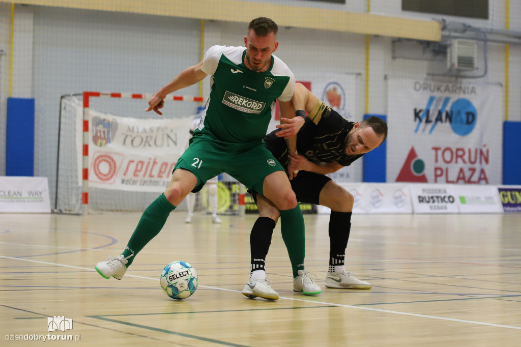 FC Reiter Toruń 2 : 8 Rekord Bielsko - Biała