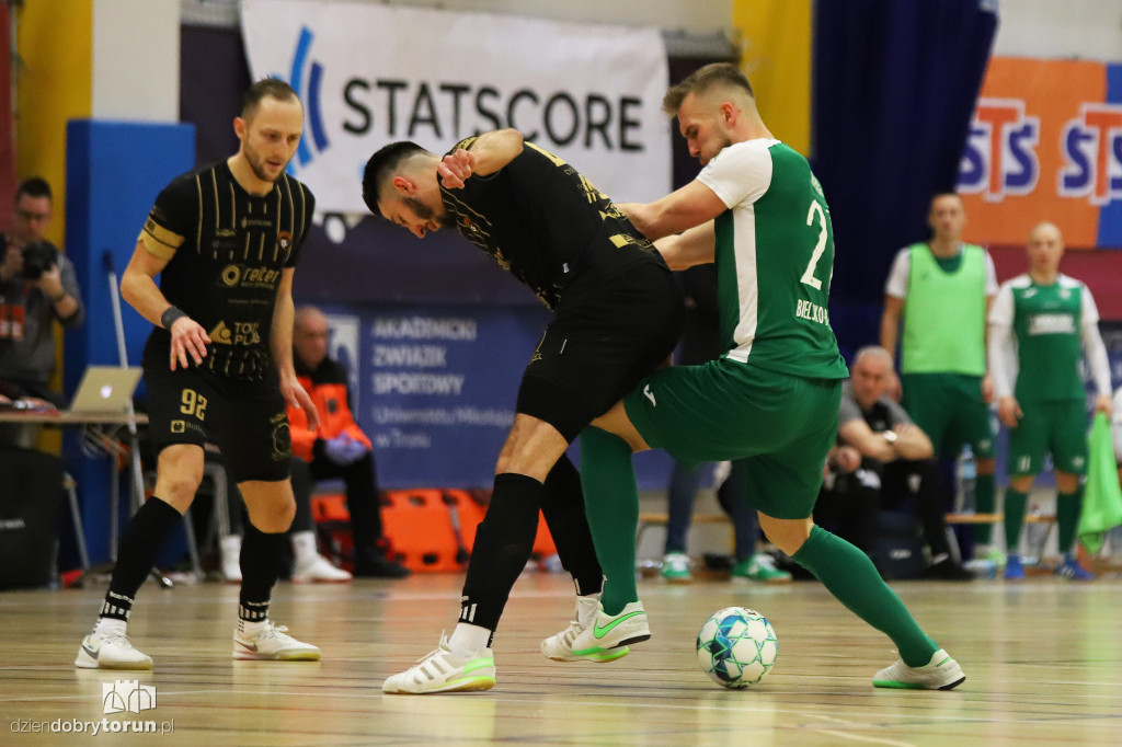 FC Reiter Toruń 2 : 8 Rekord Bielsko - Biała