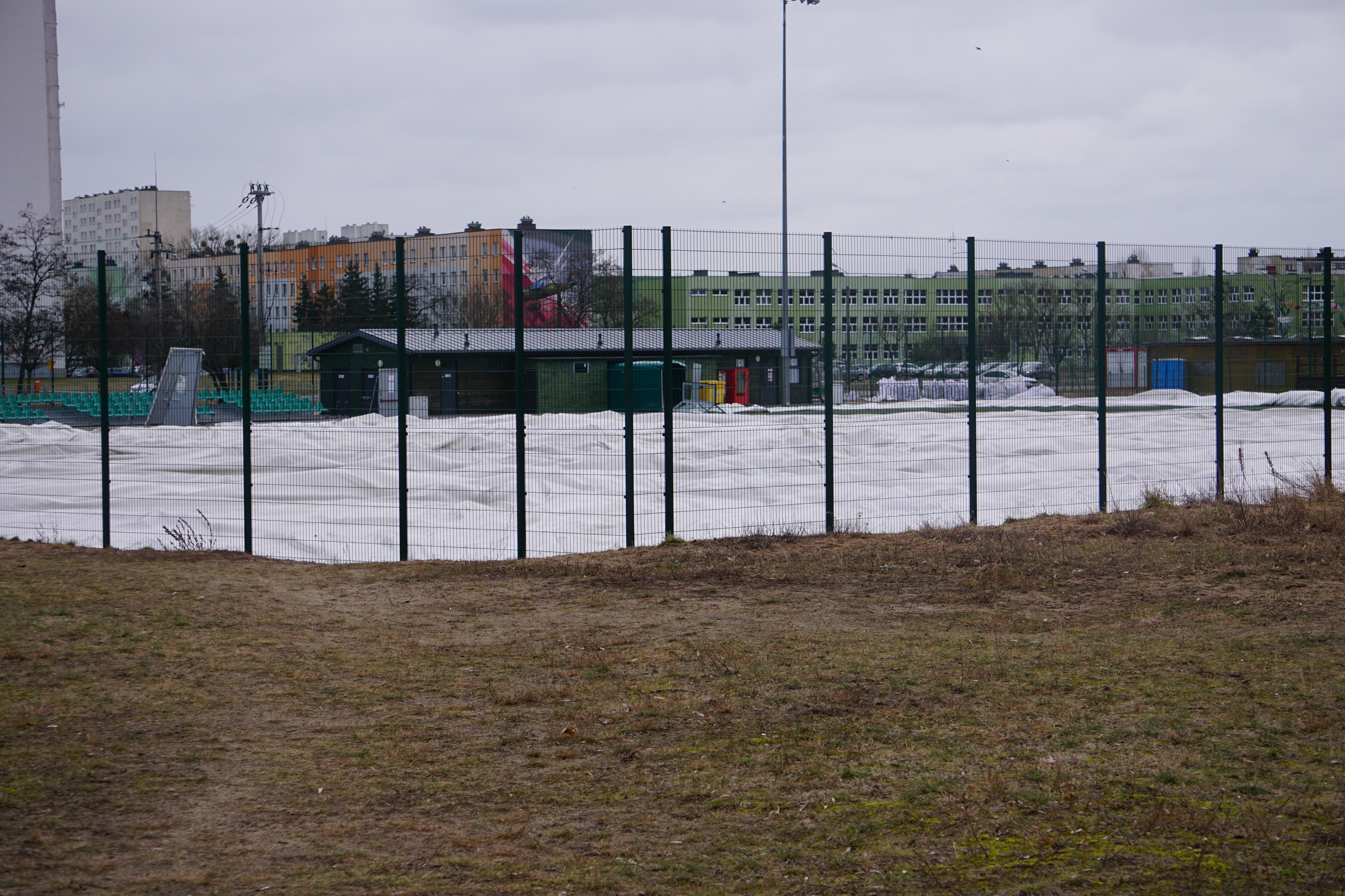 Toruń: wiatr zerwał 