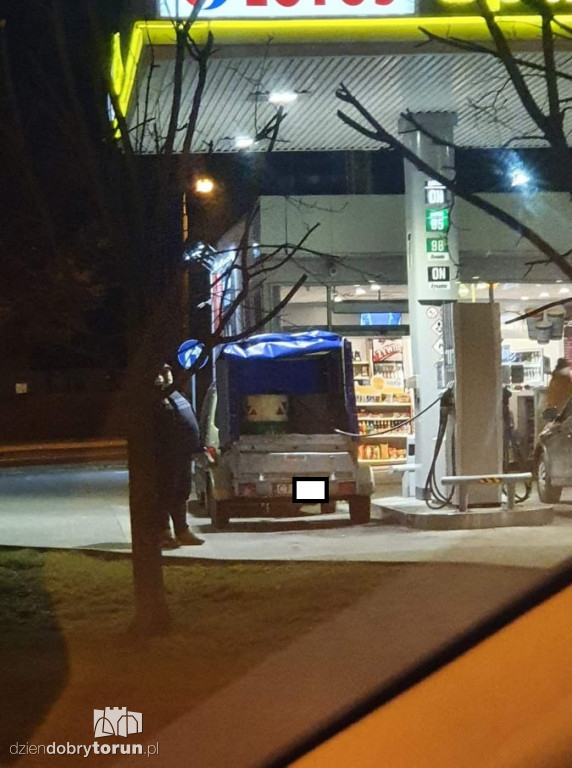 Toruń i okolice: kolejki na stacjach paliw