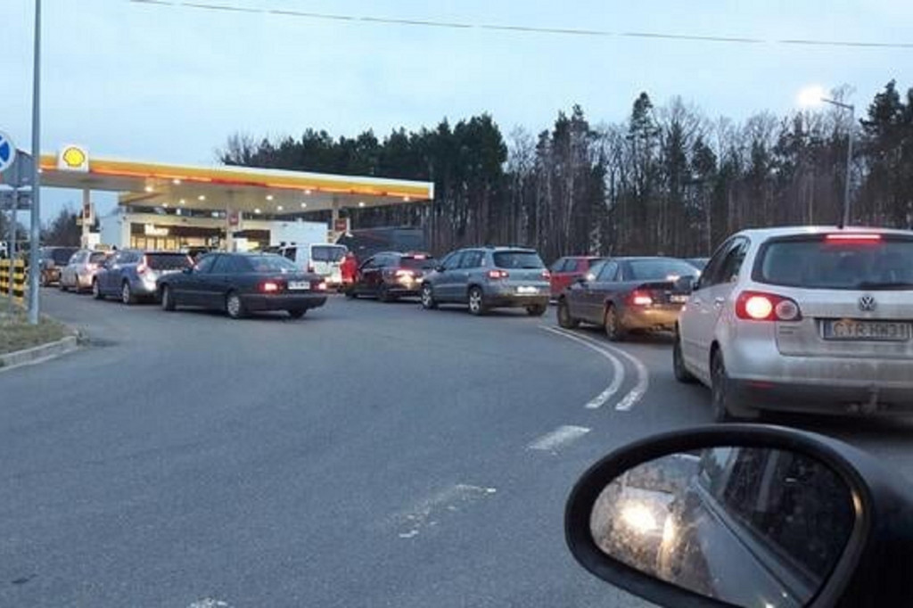 Toruń i okolice: kolejki na stacjach paliw