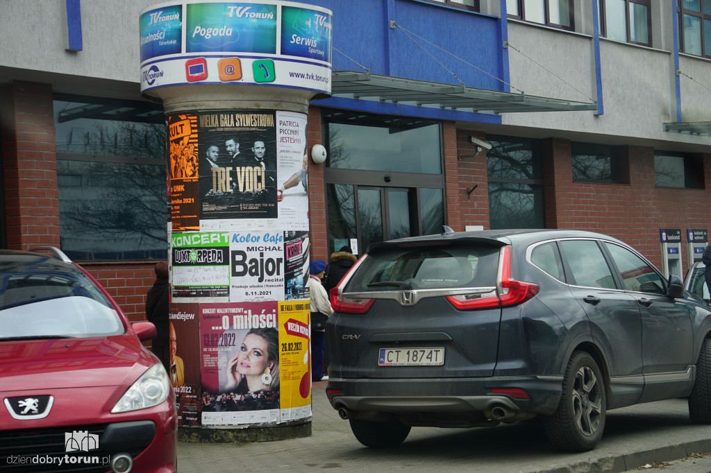 Toruń: kolejki przed bankami