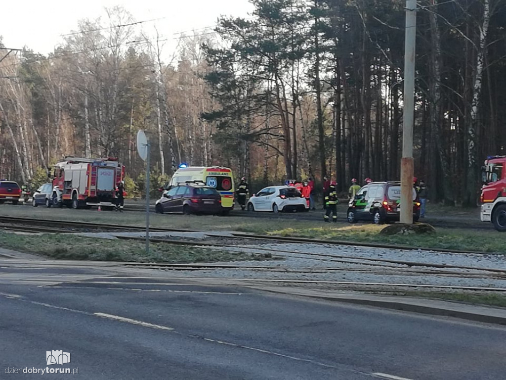 Toruń: zderzenie dwóch aut na Skarpie
