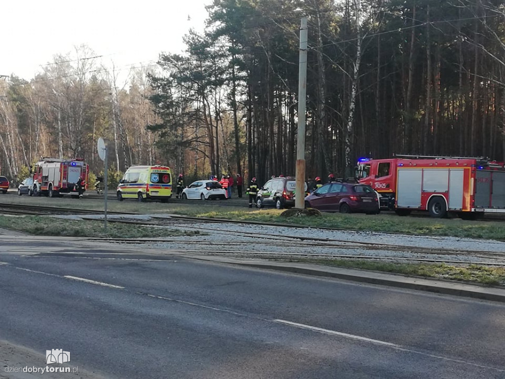 Toruń: zderzenie dwóch aut na Skarpie
