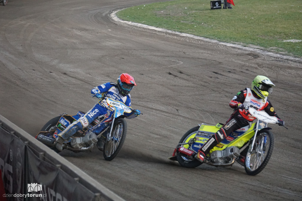 Apator Toruń - Polonia Bydgoszcz 53:37