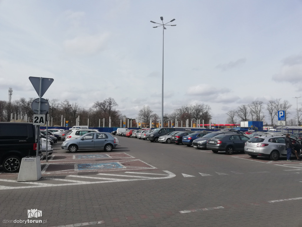 Ruszyła rozbudowa centrum handlowego w Toruniu