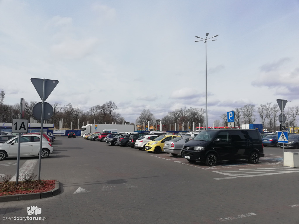Ruszyła rozbudowa centrum handlowego w Toruniu