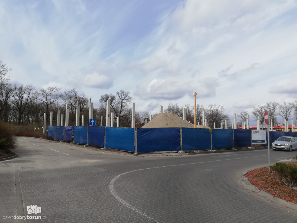 Ruszyła rozbudowa centrum handlowego w Toruniu