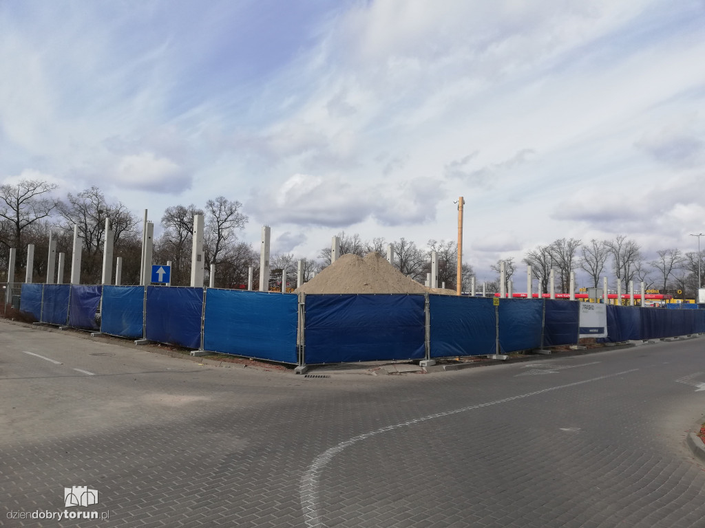 Ruszyła rozbudowa centrum handlowego w Toruniu