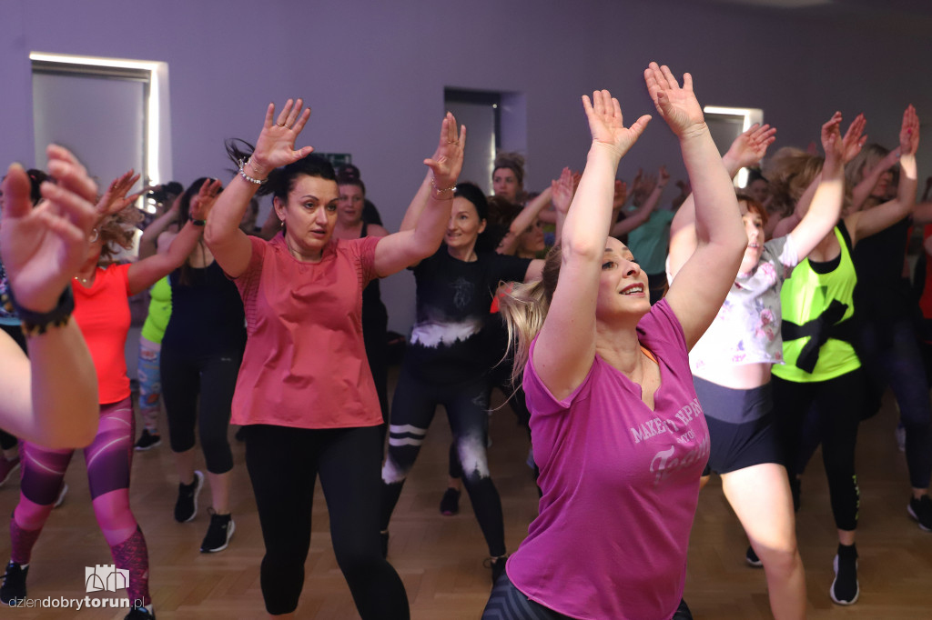 LOVE PEACE ZUMBA dla Ukrainy