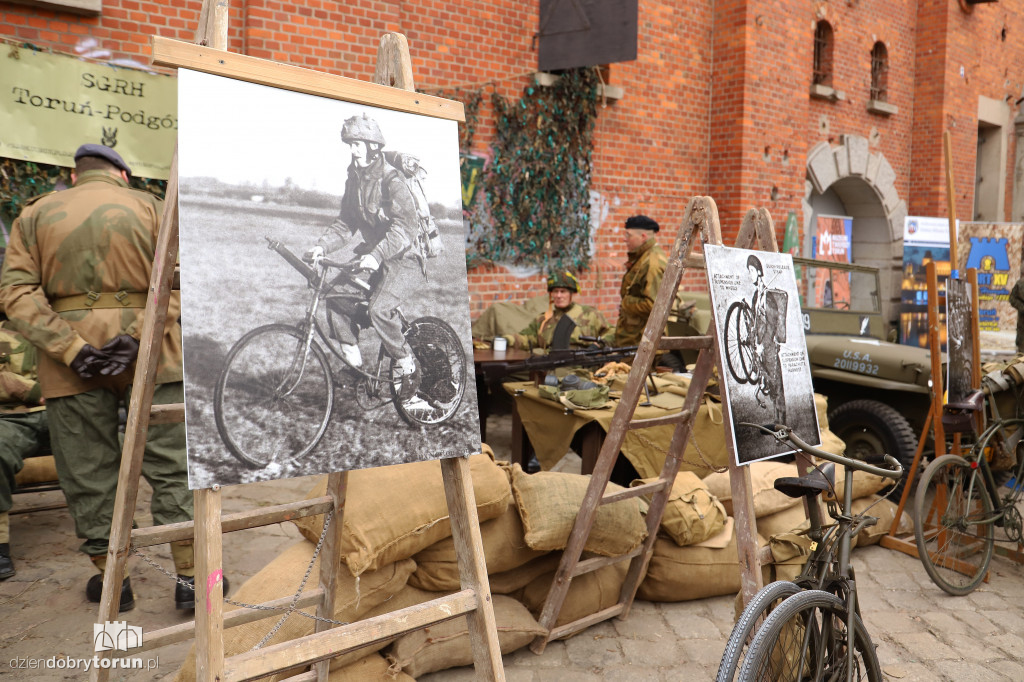 Piknik historyczny w Forcie I
