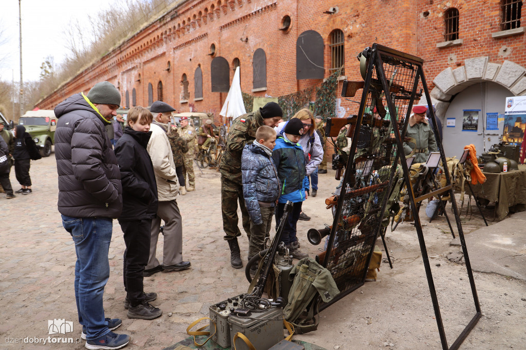 Piknik historyczny w Forcie I