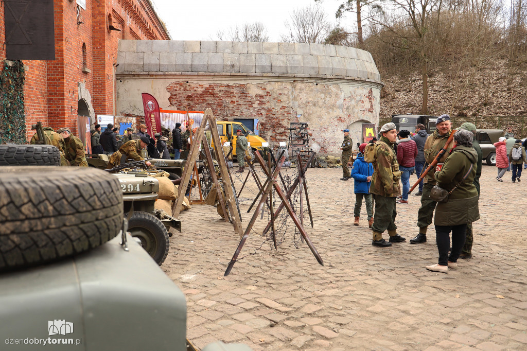 Piknik historyczny w Forcie I