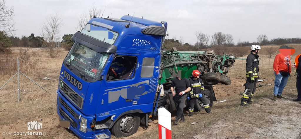 Wypadek na S10 pod Toruniem