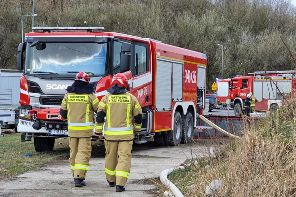 Toruń: pożar na wysypisku śmieci