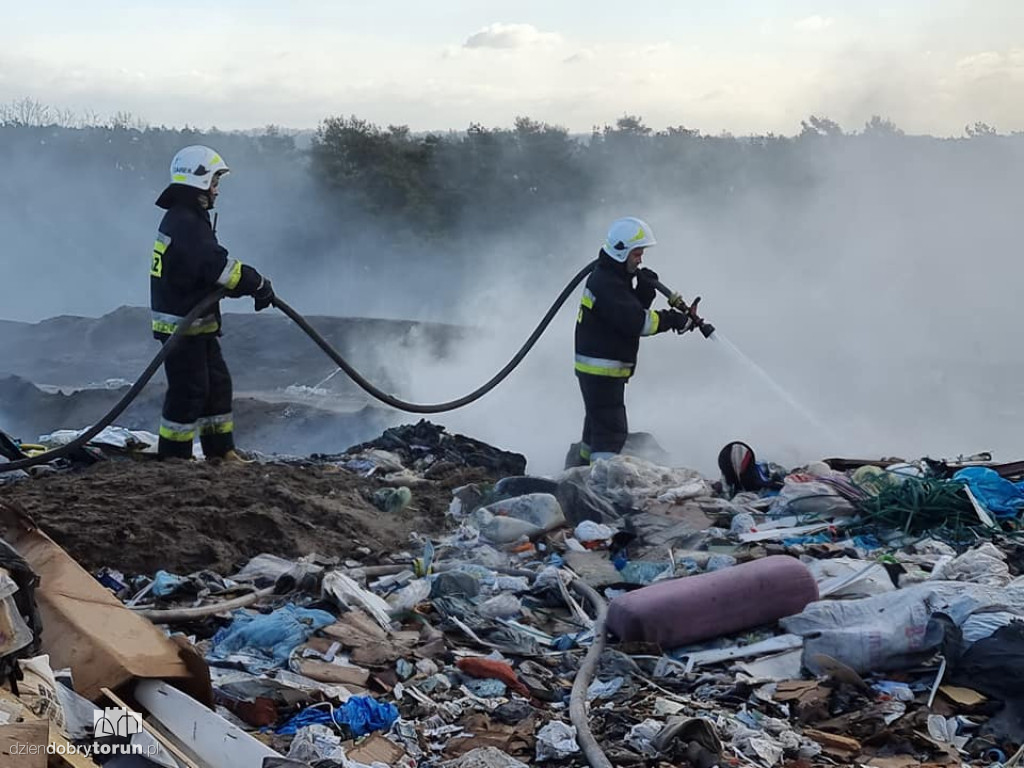 Toruń: pożar na wysypisku śmieci
