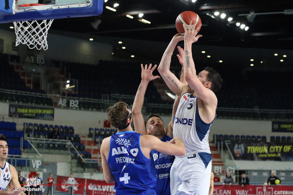 Twarde Pierniki Toruń 85:92 MKS Dąbrowa Górnicza