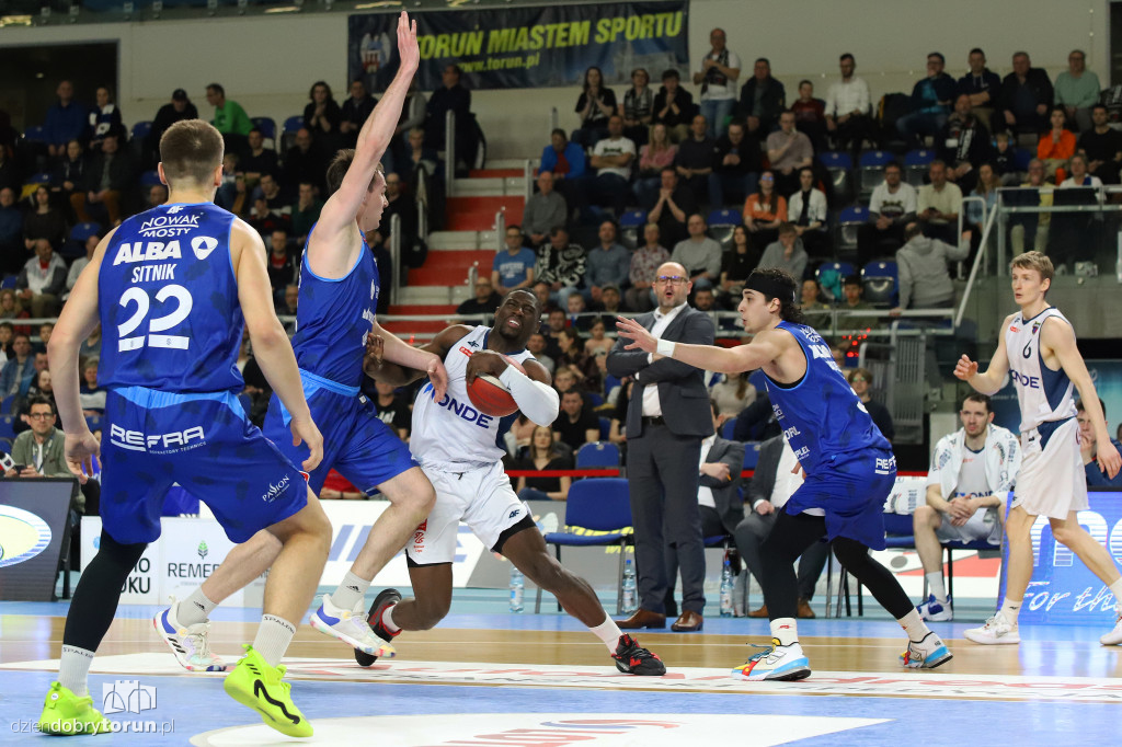 Twarde Pierniki Toruń 85:92 MKS Dąbrowa Górnicza