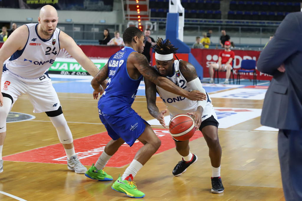 Twarde Pierniki Toruń 85:92 MKS Dąbrowa Górnicza
