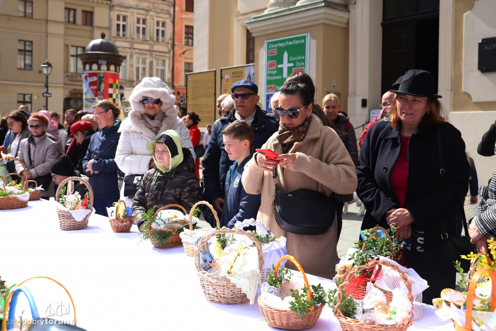 Poświęcenie pokarmów wielkanocnych