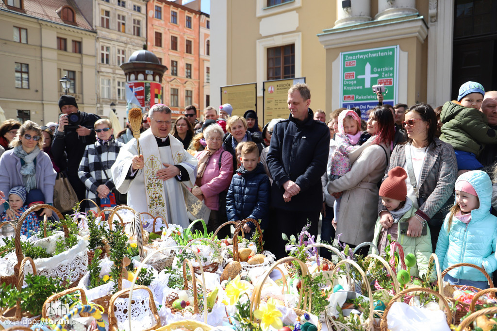 Poświęcenie pokarmów wielkanocnych