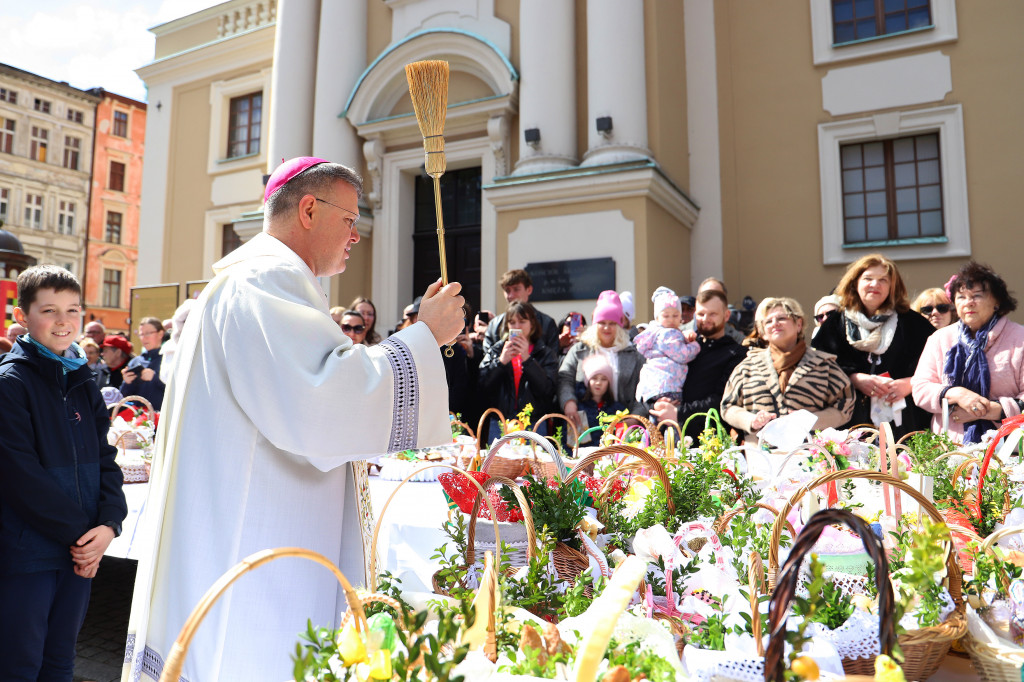 Poświęcenie pokarmów wielkanocnych