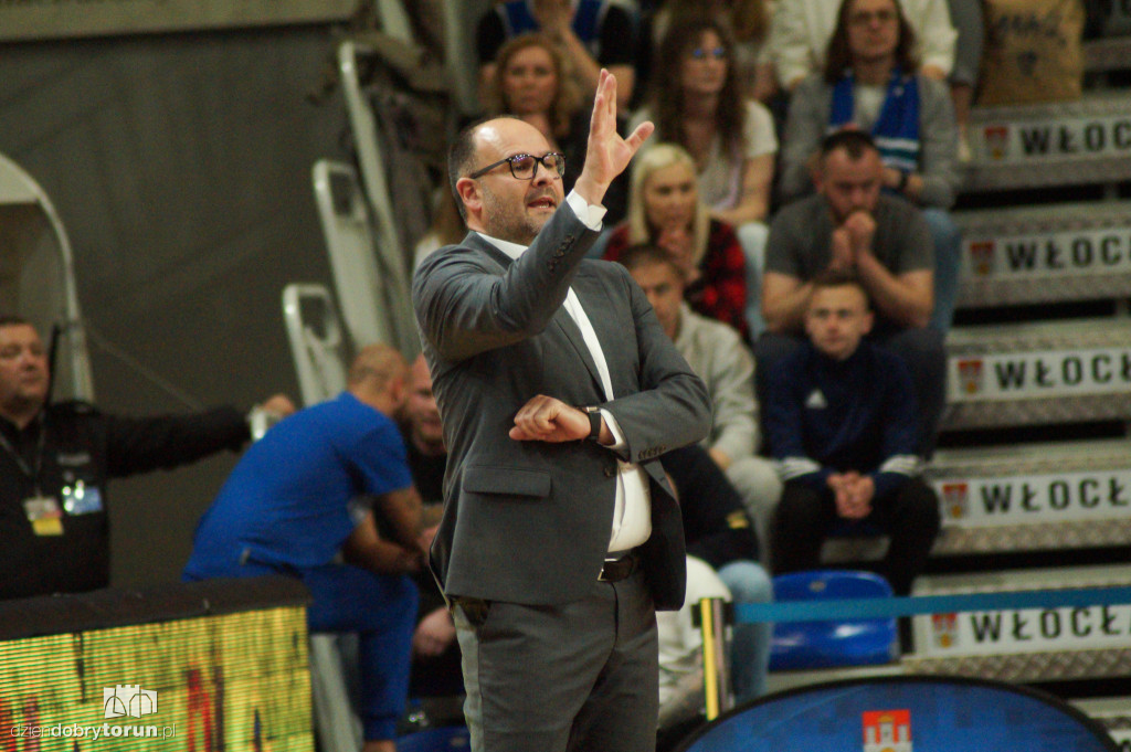 Twarde Pierniki w I meczu play-off