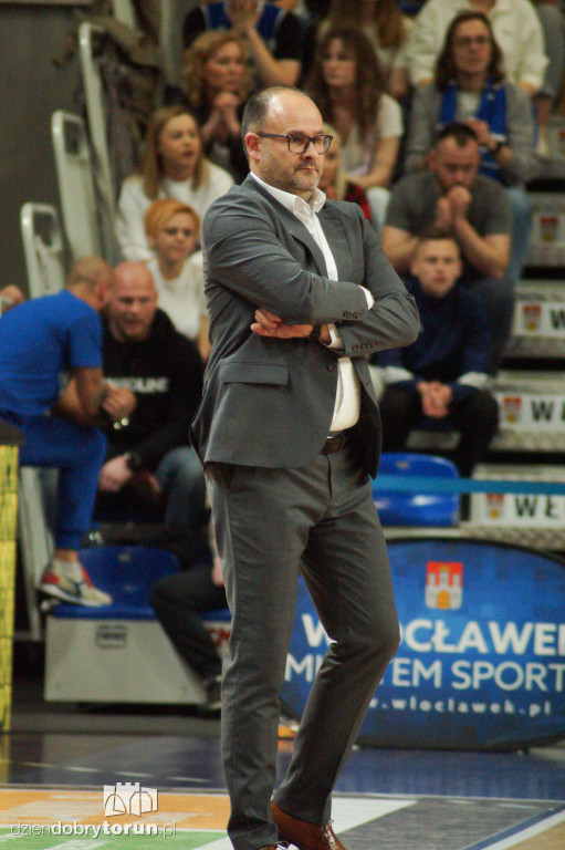Twarde Pierniki w I meczu play-off