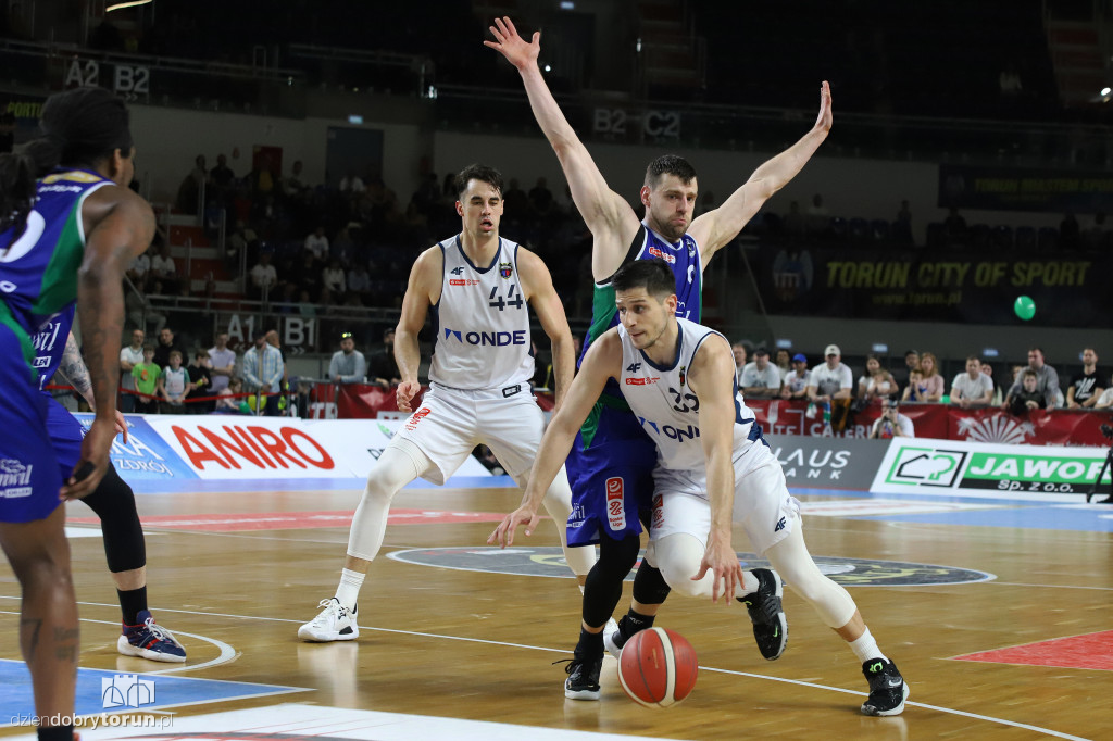Twarde Pierniki Toruń 94 : 85 Anwil Włocławek