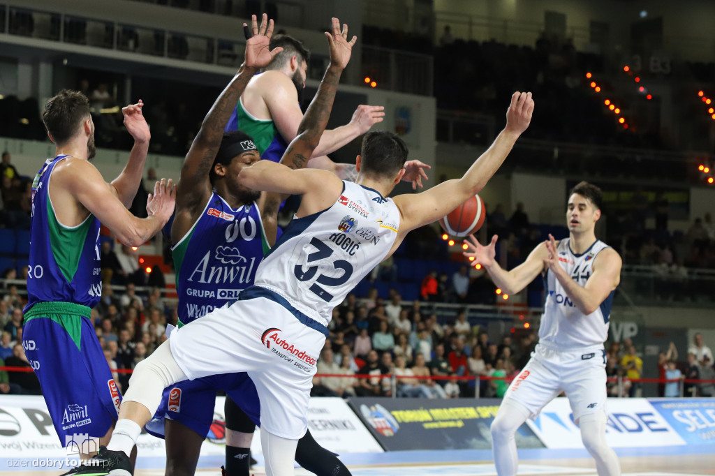 Twarde Pierniki Toruń 94 : 85 Anwil Włocławek