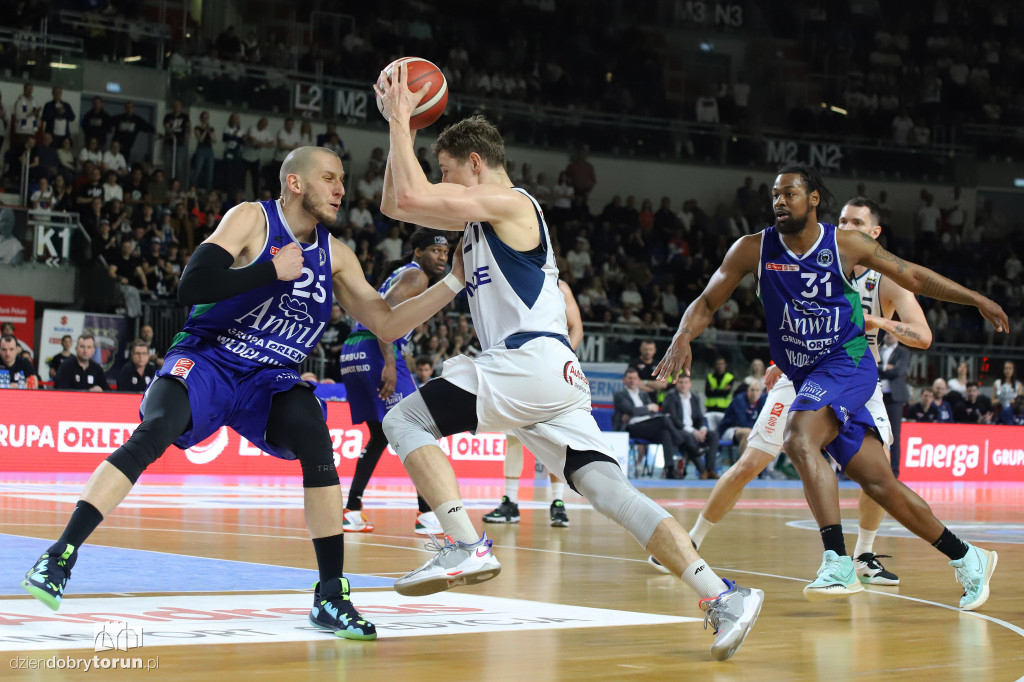 Twarde Pierniki Toruń 94 : 85 Anwil Włocławek