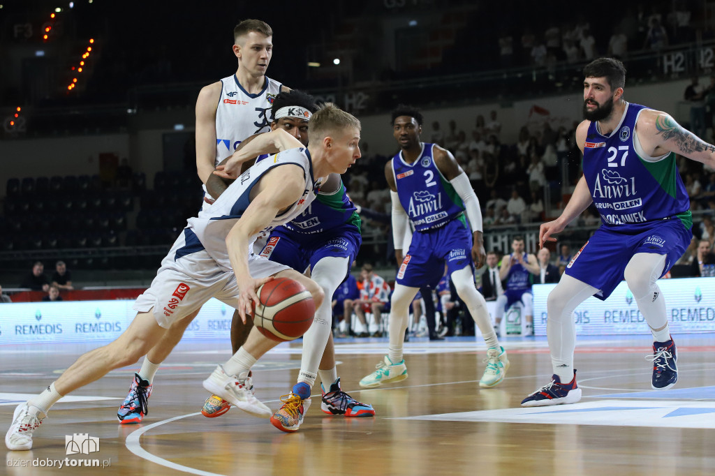 Twarde Pierniki Toruń 78 : 85 Anwil Włocławek